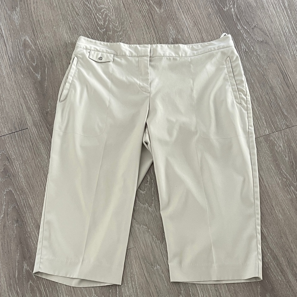 Stylish Women's Beige Bermudas